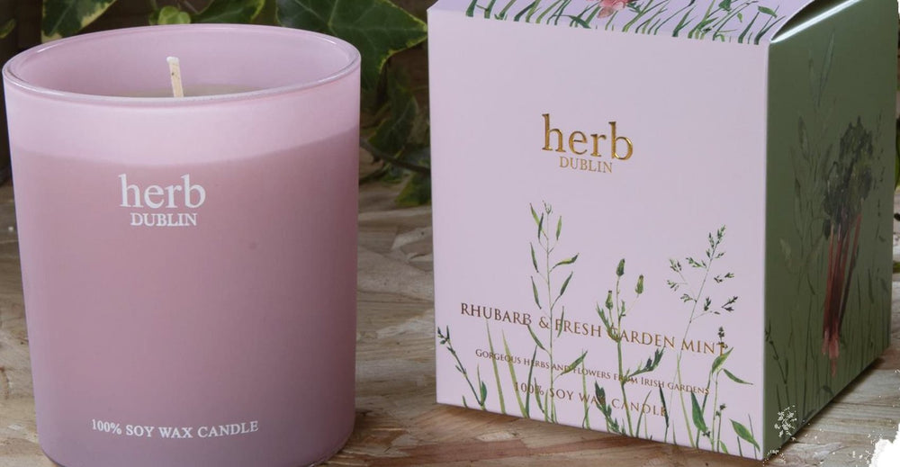 Rhubarb & Fresh Garden Mint 235g Candle
