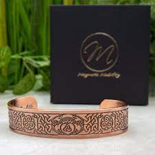 
                
                    Load image into Gallery viewer, Claddagh Copper Bracelet
                
            